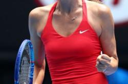 九游娱乐-莎拉波娃回归赛场，大胜首场状态亮眼，C9观众沸腾！的简单介绍