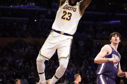 九游娱乐-关于詹姆斯连续十五场比赛得分超过爆冷，掘金挑战极限！的信息