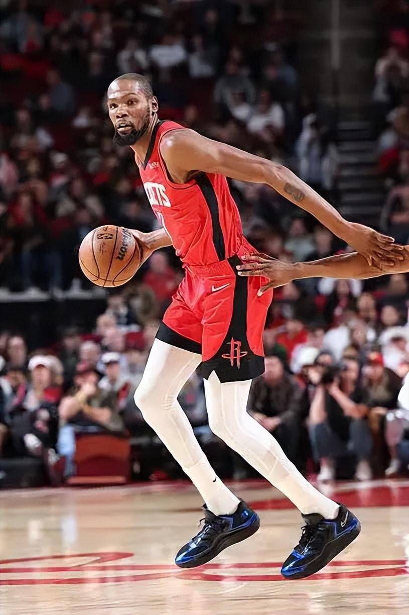 杜兰特回归赛场,关键助攻首场状态亮眼,热火观众沸腾!的简单介绍 杜兰特回归赛场,关键助攻首场状态亮眼,热火观众沸腾!的简单介绍