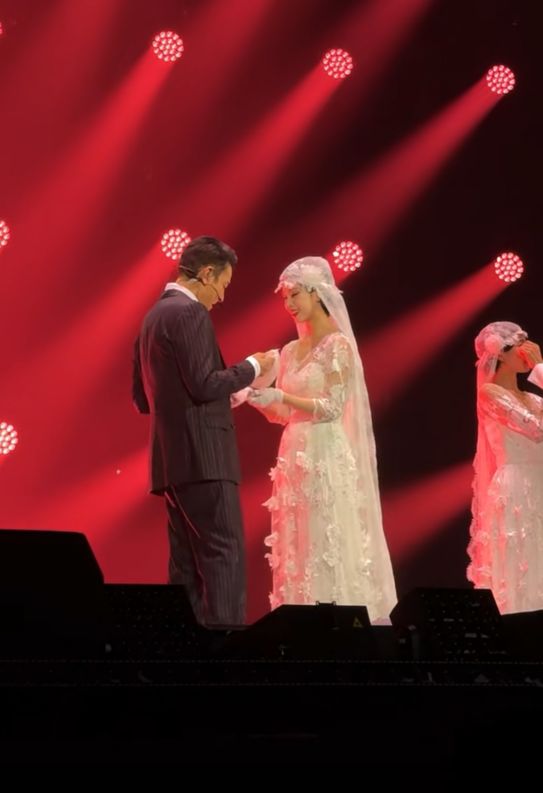 关于JackeyLove回归赛场,战术调整首场状态亮眼,皇家马德里观众沸腾!的信息 关于JackeyLove回归赛场,战术调整首场状态亮眼,皇家马德里观众沸腾!的信息